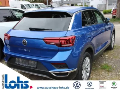 Gebraucht VW T-Roc Sport 150 PS (110 kW) 2022 Ravennablau metallic (metallic) SUV