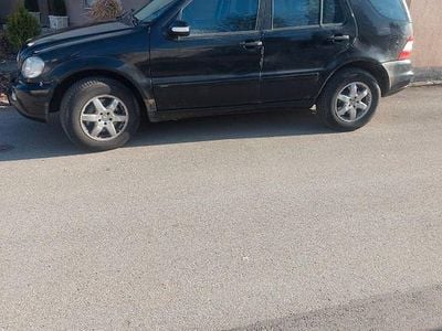 Gebraucht Mercedes ML270 163 PS (119 kW) 2003 Schwarz SUV