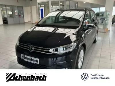 Gebraucht VW Touran Comfortline 150 PS (110 kW) 2024 Deep black perleffekt Van / Kleinbus