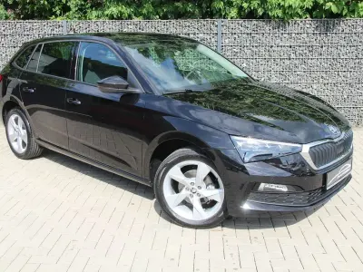 Gebraucht Skoda Scala 110 PS (80 kW) 2022 Schwarz metallic Kleinwagen