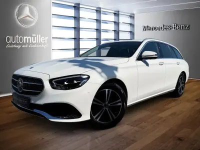 Gebraucht Mercedes E220 200 PS (147 kW) 2022 Weiß Limousine