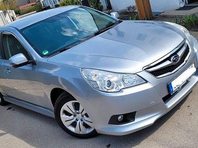 Gebraucht Subaru Legacy Trend 150 PS (110 kW) 2012 Silber Limousine