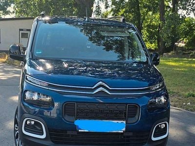 Gebraucht Citroën Berlingo Shine 131 PS (96 kW) 2022 Blau Van / Kleinbus