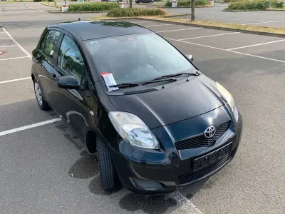 Gebraucht Toyota Yaris Cool 101 PS (74 kW) 2009 Schwarz Kleinwagen