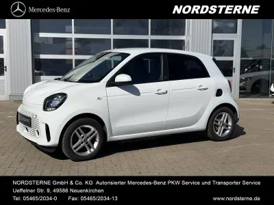 Usata Smart ForFour Electric Drive Passion 60 kW (82 CV) 2021 Bianco Utilitaria