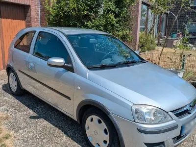 Gebraucht Opel Corsa 80 PS (58 kW) 2004 Silber Kleinwagen