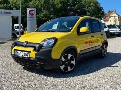 Gebraucht Fiat Panda Cross Cross 69 PS (50 kW) 2025 Schwarz Kleinwagen