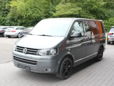 Gebraucht VW Multivan Highline 179 PS (131 kW) 2011 Grau Van / Kleinbus