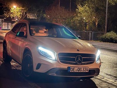 Mercedes GLA220