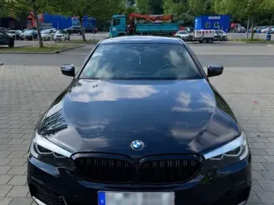 Gebraucht BMW 530 M Sport 252 PS (185 kW) 2018 Schwarz Limousine