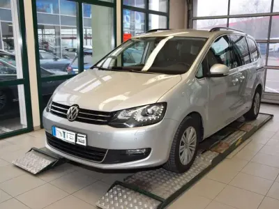 Gebraucht VW Sharan Comfortline 150 PS (110 kW) 2017 Silber Van / Kleinbus