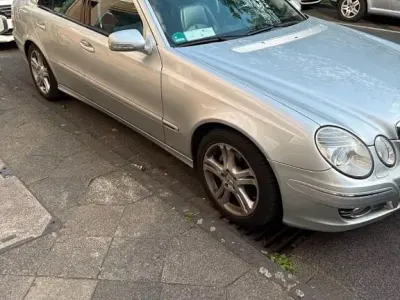 Gebraucht Mercedes E280 Avantgarde 231 PS (169 kW) 2006 Silber Limousine