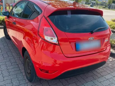 Second-hand Ford Fiesta 60 CP (44 kW) 2014 Roșu Hatchback
