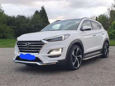 Gebraucht Hyundai Tucson 185 PS (136 kW) 2019 Weiß SUV