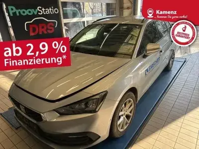 Używany Seat Leon ST Style 131 KM (96 kW) 2020 Srebrny Kombi