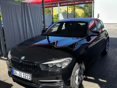 Gebraucht BMW 116 Advantage 109 PS (80 kW) 2015 Schwarz Kleinwagen