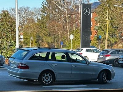 Mercedes E220
