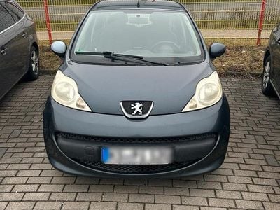 Gebraucht Peugeot 107 68 PS (50 kW) 2005 Grau Kleinwagen