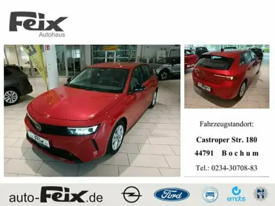 Używany Opel Astra Enjoy 110 KM (80 kW) 2023 Czerwony Hatchback