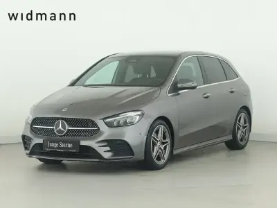 Gebraucht Mercedes B200 AMG Line Premium 163 PS (119 kW) 2023 Metalliclack mountaingrau Van / Kleinbus