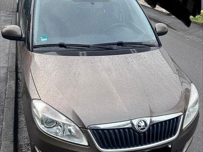 Gebraucht Skoda Roomster Fresh 86 PS (63 kW) 2014 Braun Van / Kleinbus