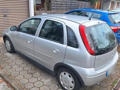 Second-hand Opel Corsa 75 CP (55 kW) 2004 Gri Hatchback