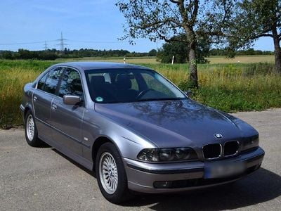 BMW 528