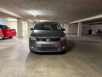 Gebraucht VW Touran Comfortline 105 PS (77 kW) 2012 Grau Van / Kleinbus
