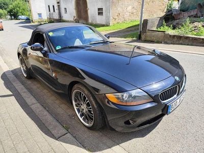 Schwarz Gebraucht 2005 BMW Z4 Sport Line Cabrio | 8.499 € (Etwas zu teuer)