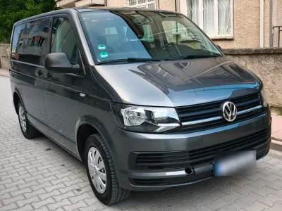Gebraucht VW Multivan 150 PS (110 kW) 2016 Grau Van / Kleinbus