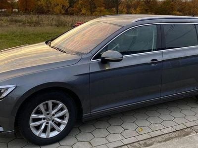 Usata VW Passat Comfortline 150 CV (110 kW) 2017 Grigio Station wagon