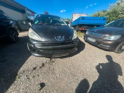 Gebraucht Peugeot 207 75 PS (55 kW) 2006 Schwarz Kleinwagen