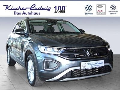 Usado VW T-Roc Life 110 HP (80 kW) 2023 Cinzento SUV