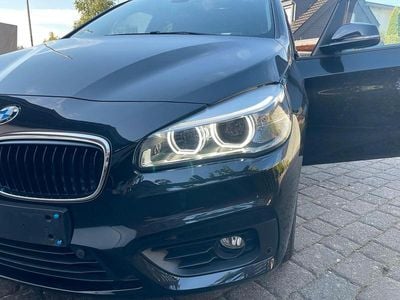 Gebraucht BMW 218 136 PS (100 kW) 2017 Schwarz Kombi