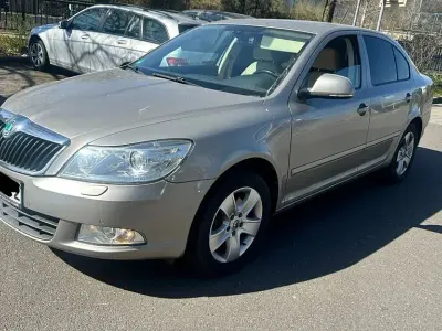 Occasion Skoda Octavia Elegance 160 ch (117 kW) 2011 Beige Berline