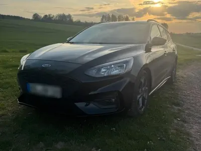 Usata Ford Focus ST-Line 150 CV (110 kW) 2021 Nero Station wagon