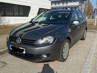 Gebraucht VW Golf VI Comfortline 105 PS (77 kW) 2010 Grau Kleinwagen