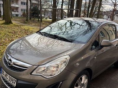 Gebraucht Opel Corsa Selection 87 PS (63 kW) 2010 Braun Kleinwagen