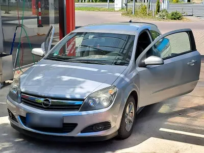 Brugt Opel Astra GTC 126 HK (92 kW) 2005 Sølv Coupe