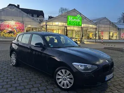 Gebraucht BMW 116 Sport Line 136 PS (100 kW) 2012 Schwarz Kleinwagen