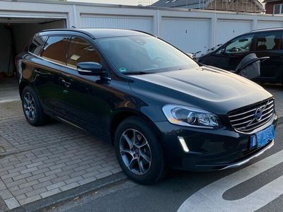 gebraucht Volvo XC60 Momentum AWD