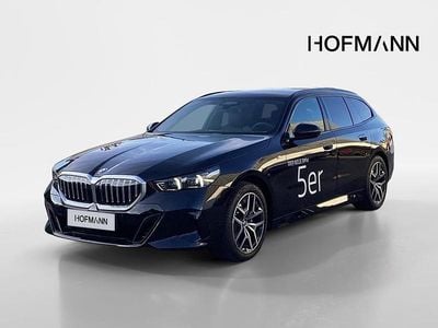 Gebraucht BMW 520 M Sport 197 PS (144 kW) 2024 Saphirschwarz metallic Kombi