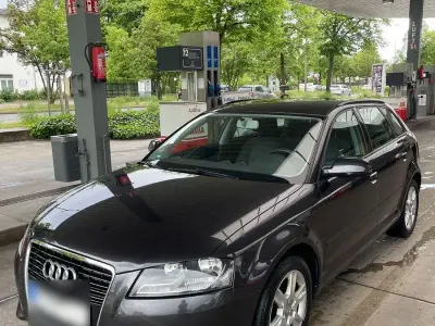 Gebraucht Audi A3 Attraction 102 PS (75 kW) 2010 Grau Kleinwagen