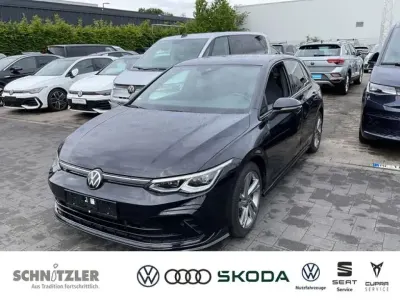 Gebraucht VW Golf VIII R-line 131 PS (96 kW) 2022 Schwarz Limousine