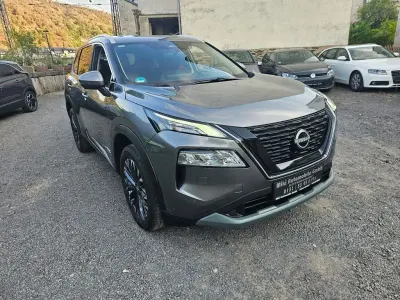 Gebraucht Nissan X-Trail N-Connecta 158 PS (116 kW) 2025 Grau SUV