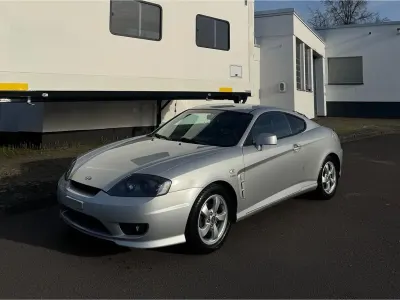 Usata Hyundai Coupé 143 CV (105 kW) 2004 Argento Coupé