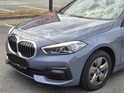 Second-hand BMW 118 Advantage 140 CP (102 kW) 2019 Gri Hatchback