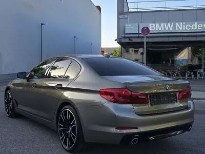 Gebraucht BMW 530 Sport Line 265 PS (194 kW) 2017 Braun Limousine