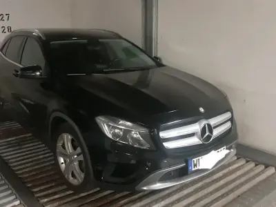 Gebraucht Mercedes GLA180 120 PS (88 kW) 2015 Schwarz SUV