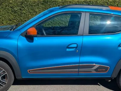 Usata Dacia Spring Essentiel 33 kW (45 CV) 2021 Blu Utilitaria